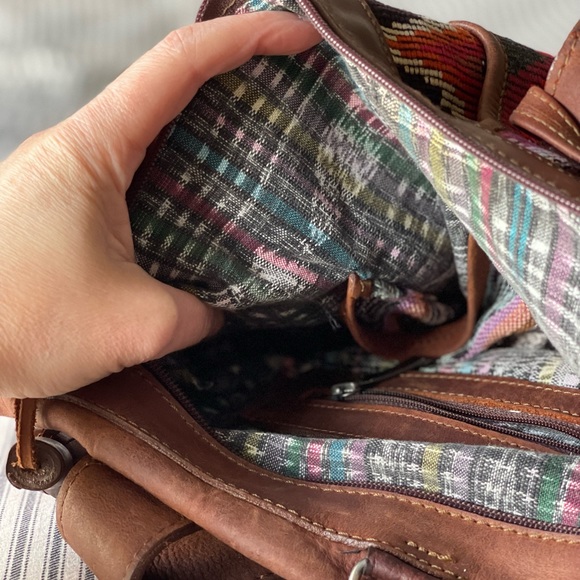 DC Bags handmade in Guatemala Mini Bumblebee (smaller sized convertible day bag) - Picture 4 of 8